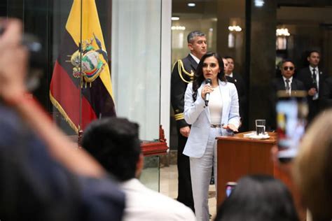 Ecuador Vicepresidenta Denuncia Al Presidente Noboa De Violencia Política