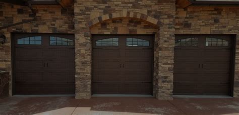 Residential Garage Doors | Stronger & Reliable | Richards-Wilcox Canada