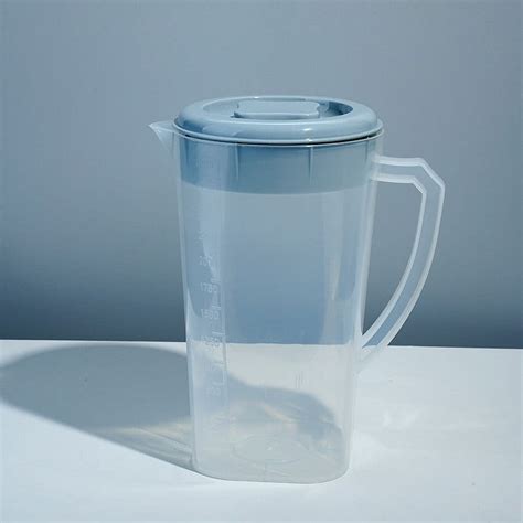 taktuk water pitcherplastic pitcher  lid carafes mix drinks water