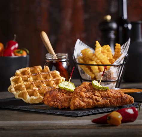 Houston Tx Hot Chicken Opens In San Diego Eater San Diego