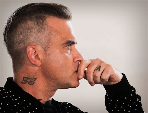Robbie Williams Reveals Why Hes Had To Quit Social Media