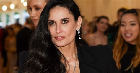 Demi Moore de 60 años se capturó en un delicioso bikini hasta los jóvenes pueden envidiar su