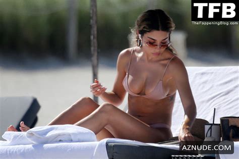Chantel Jeffries Sexy Seen Showing Off Her Hot Bikini Body At The Beach In Miami Aznude