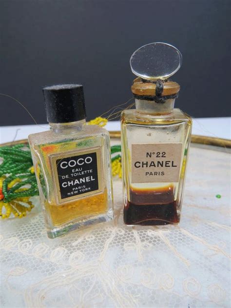 Chanel No. 22 & Coco Chanel Perfume Bottles Sample Size | Etsy | Chanel ...