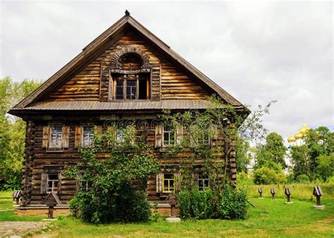 russian wooden house   museum  wooden architecture  kostroma