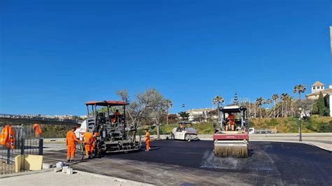 Asfaltan La Zona De Aparcamiento Junto Al Yacimiento De El Castillo De