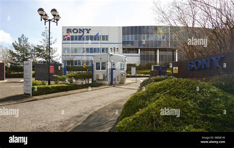 General View Of Sonys Basingstoke Offices In Hampshire Stock Photo Alamy