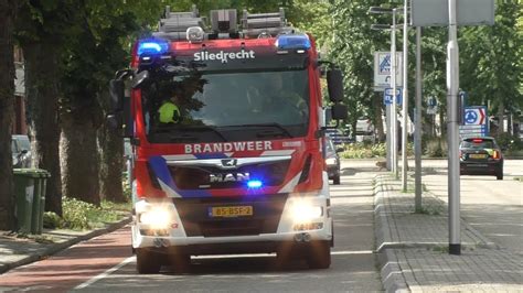 Brandweer Sliedrecht Prio Tankautospuit Met Spoed Naar Een