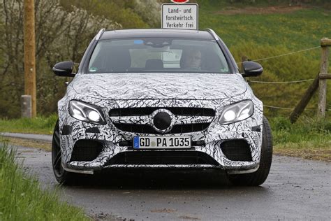 Mercedes AMG E63 T Modell Auf Testfahrt Magazin