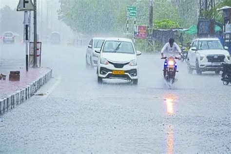 Weather Today रात में ठंडक और सुबह पड़ने लगा कोहरा बारिश की नहीं है संभावना ऐसा है Up का