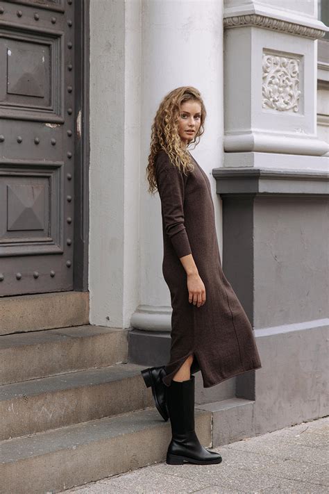 Elena Dress Humidity Lifestyle
