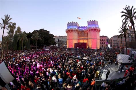 Fallas Valencia Se Prepara Para La Crida De Las Fallas