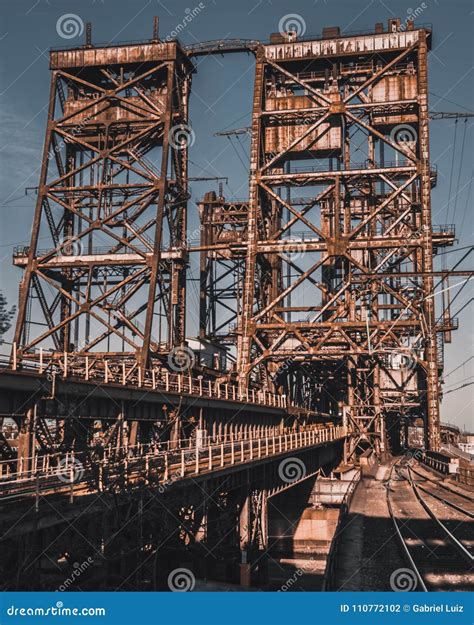 The surprising path train from newark penn station to world trade center view 3