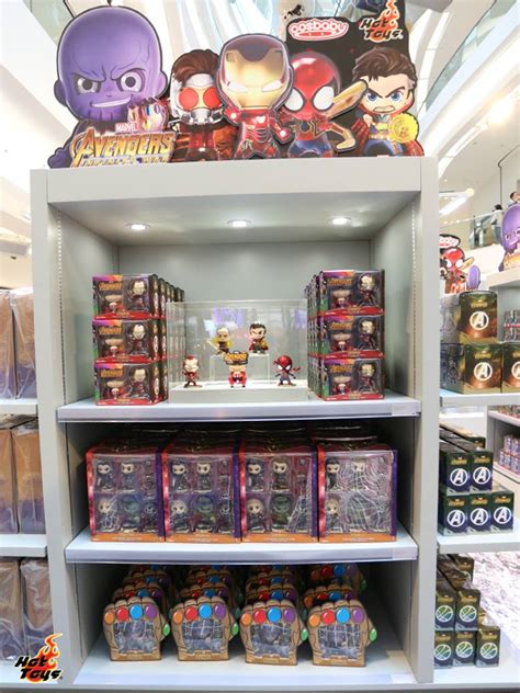 Veja Os Cosbabies E Mais Itens Da Hot Toys Exibidos Na Festival Walk Em Hong Kong Universo