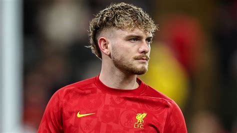 liverpool news harvey elliott shocked reds icon doesnt   statue