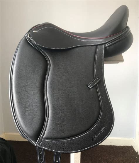 Седло для лошади, верховой езды с доставкой по РФ | Allure-Mos.ru