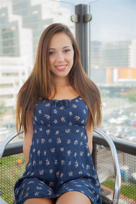 Sexy Latina Jenna Sativa Spreads Bare Breasted To Flash A Hot Panty Upskirt Sexy Teens