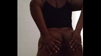 Tirando a roupa pro meu macho Safado que Tesão XVIDEOS