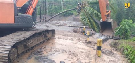 Kementerian Pupr Tangani Bencana Banjir Gunung Semeru Siapkan Jembatan