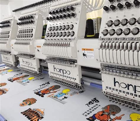 China Computerized Embroidery Machine 12 15 Needles 4 Heads Flat Hat T ... 