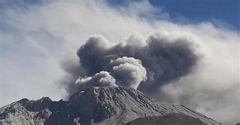 Alerta En Moquegua Por Emisi N De Cenizas Del Volc N Ubinas