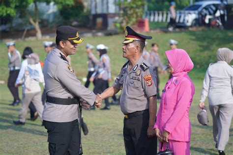 Kapolres Lampung Utara Pimpin Upacara Kenaikan Pangkat Pengabdian Dan