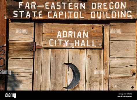 Oregon Capital Hi Res Stock Photography And Images Alamy