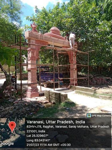 Sandstone Entry Gate At 700000 Piece Sandstone Entrance Gate In