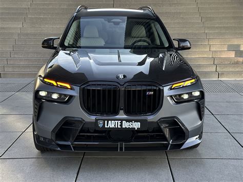 Larte Bmw X7 M60i Luxus Suv Im Two Tone Look And Mit 570 Ps