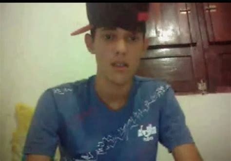 Novinho De Bon Mostrando A Piroca Na Cam Porno Gay Online Caiu Na Net V Deos Gay V Deos