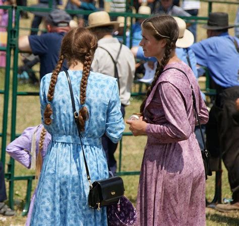 2011 07 16 Sisters Amish Clothing Amish Dress Clothing Patterns