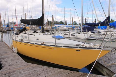 1979 C&C 34 Sail Boat For Sale - www.yachtworld.com