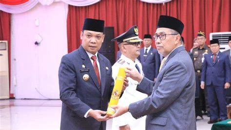 Muflihun Terima SK Perpanjangan Masa Jabatan Sebagai Pj Wali Kota