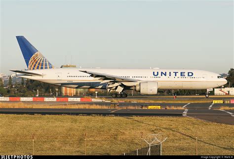N78003 | Boeing 777-224(ER) | United Airlines | Mark H | JetPhotos