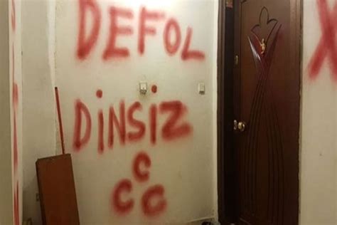 The door of Alevi family marked with nationalist/Islamist phrases in İstanbul - Stockholm Center ...