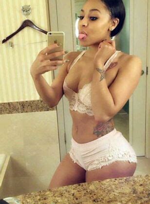 Busty Amateur Nude Selfie