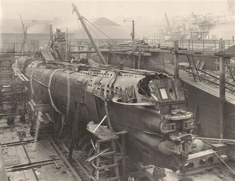 Extraordinary Photographs of a Captured WW1 U-Boat Submarine (1918 ...