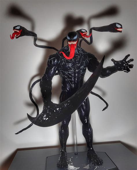 Believe the hype. This thing is insane! : r/hottoys