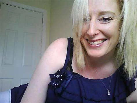 Stargazer From Glasgow Is A Local Granny Looking For Casual Sex Dirty Granny
