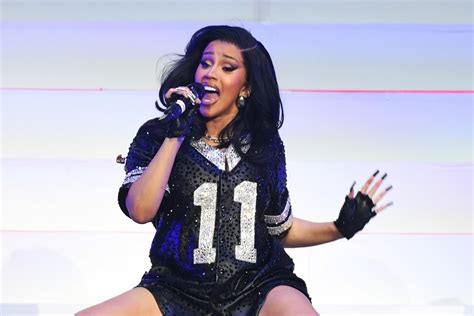 Cardi B Fans Think She’s Pregnant Again After Video Performance