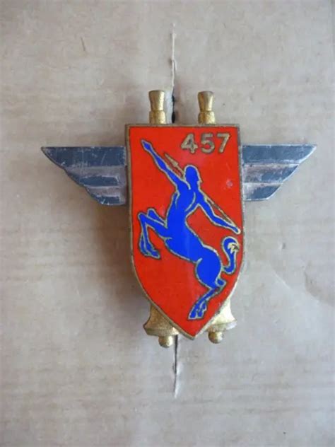 ANCIEN INSIGNE MILITAIRE du 457 régiment d artillerie antiaérienne