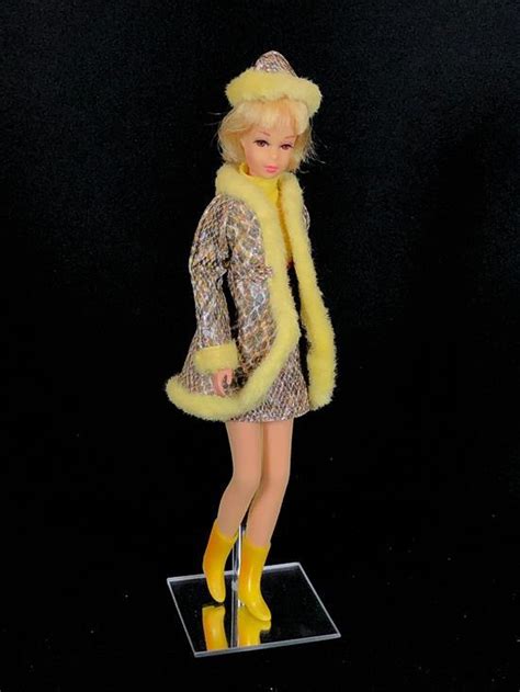 Lot Vintage Blonde Twist N Turn Francie In Tagged Snake Charmer Complete