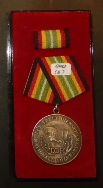 DDR MEDAILLE FÜR treue Dienste in der NVA in Silber 900 6 EUR 55 00