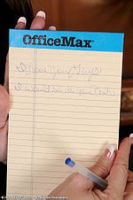 Mature Pictures Featuring 46 Year Old Emerald Rose From AllOver30