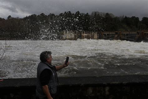 Las Autoridades Alertan Ante El Riesgo Por El Desbordamiento De Ríos En