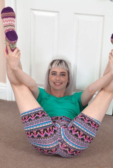 Amateur Girl Esme Showcases Her Beaver After Uncovering Hairy Armpits CoedCherry