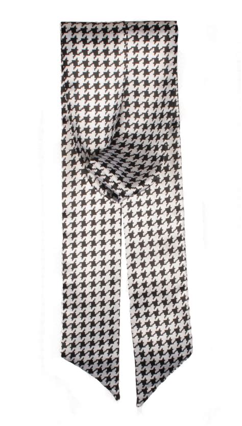 Retail experts explain the business strategy behind the name david jones 14