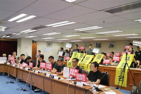 葵青區民主派區議員及獨立區議員張慧晶：譴責羅競成主席處事不公及濫權聯合聲明 獨媒轉載 獨立媒體