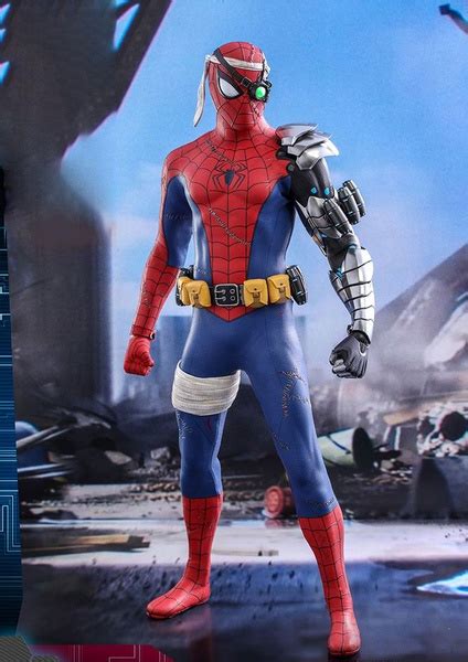 Коллекционная фигурка Hot Toys Marvel Cyborg Spider Man Suit Хот