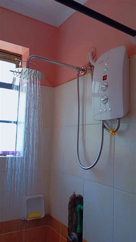 Tankless Water Heater Instant Hot Shower Salty Water Shower With Inbuilt Pump Capsule